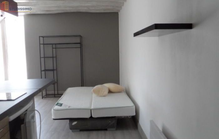 Studio 23m² Le Controis-en-Sologne - without caractéristiques - Photo 3