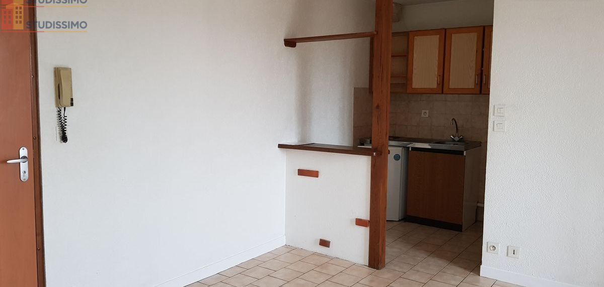 Studio 28m² Romorantin-Lanthenay - DPE D, 1er étage - Photo 8