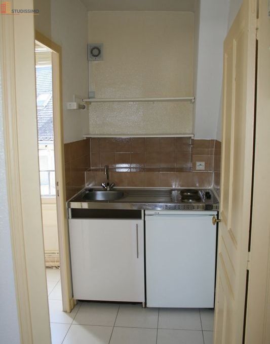 Studio meublé 25m² Blois centre - Proche gare et rues piétonnes - Photo 18