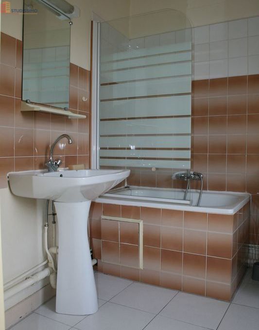 Studio meublé 25m² Blois centre - Proche gare et rues piétonnes - Photo 1