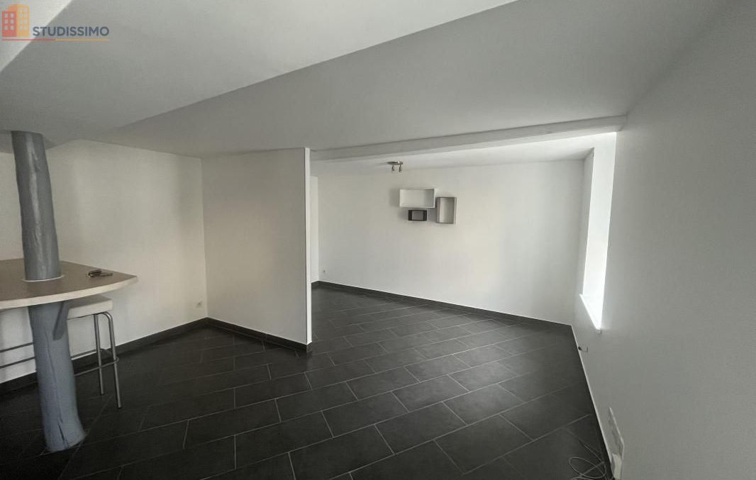 Studio 19m² Montbrison - Étage 2, DPE D - Photo 3
