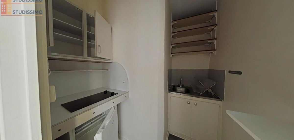Studio meublé 20m² Saint-Étienne 42000 - Meublé, 2e étage - Photo 1