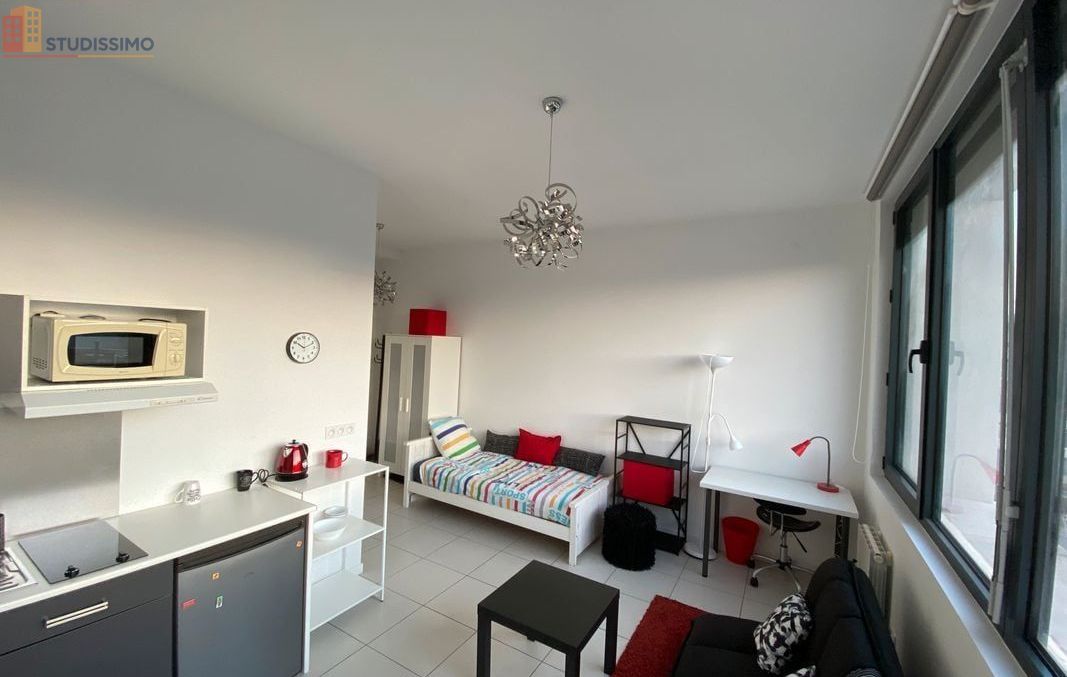 Studio meublé 25m² Saint-Étienne 42000 - Meublé, lumineux - Photo 2