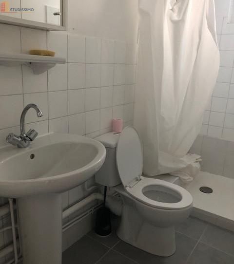 Studio meublé 13m² Saint-Étienne - Compact, meublé - Photo 2