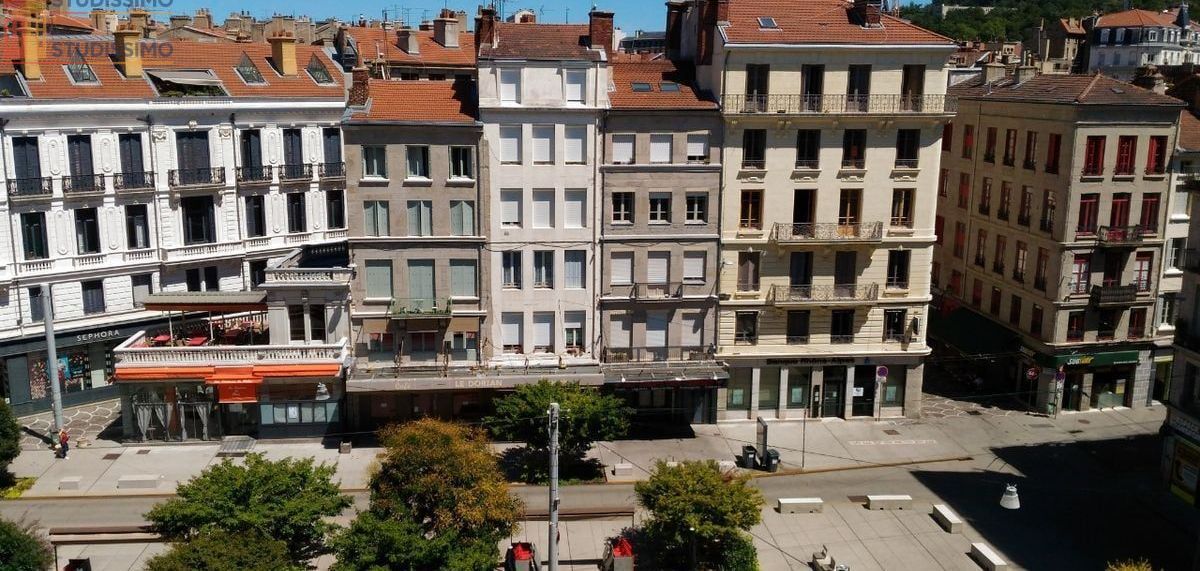 Studio meublé 20m² Saint-Étienne centre - Proche hôtel de ville - Photo 6