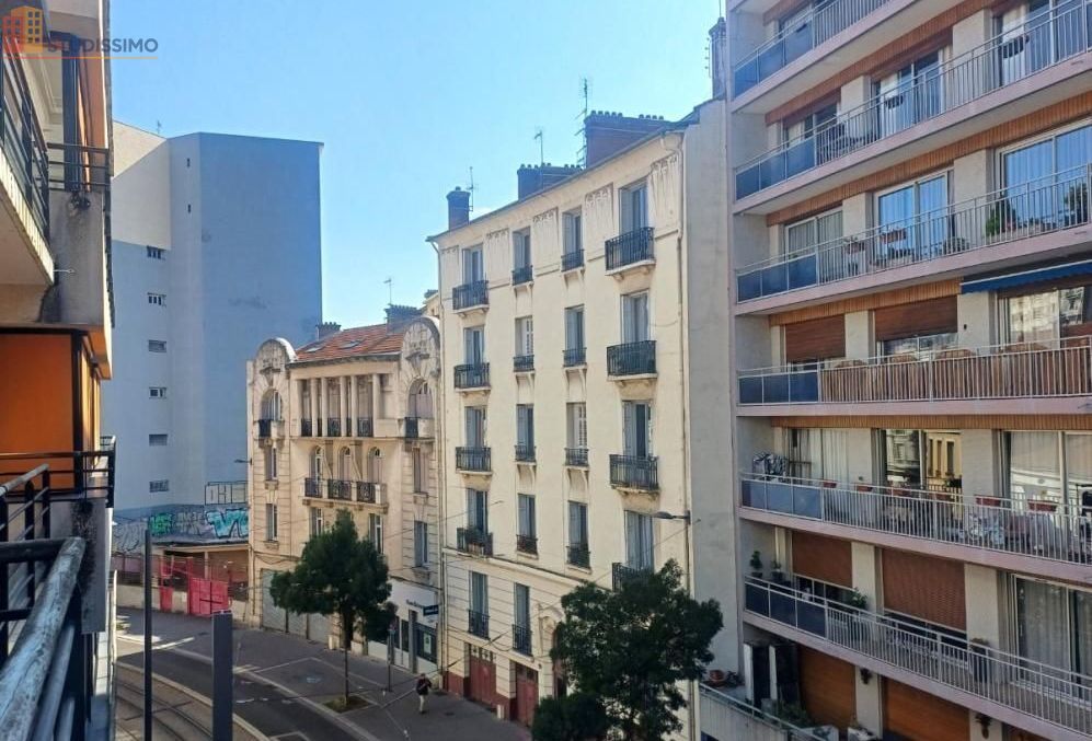 Studio 33m² Saint-Étienne 42100 - Photo 2
