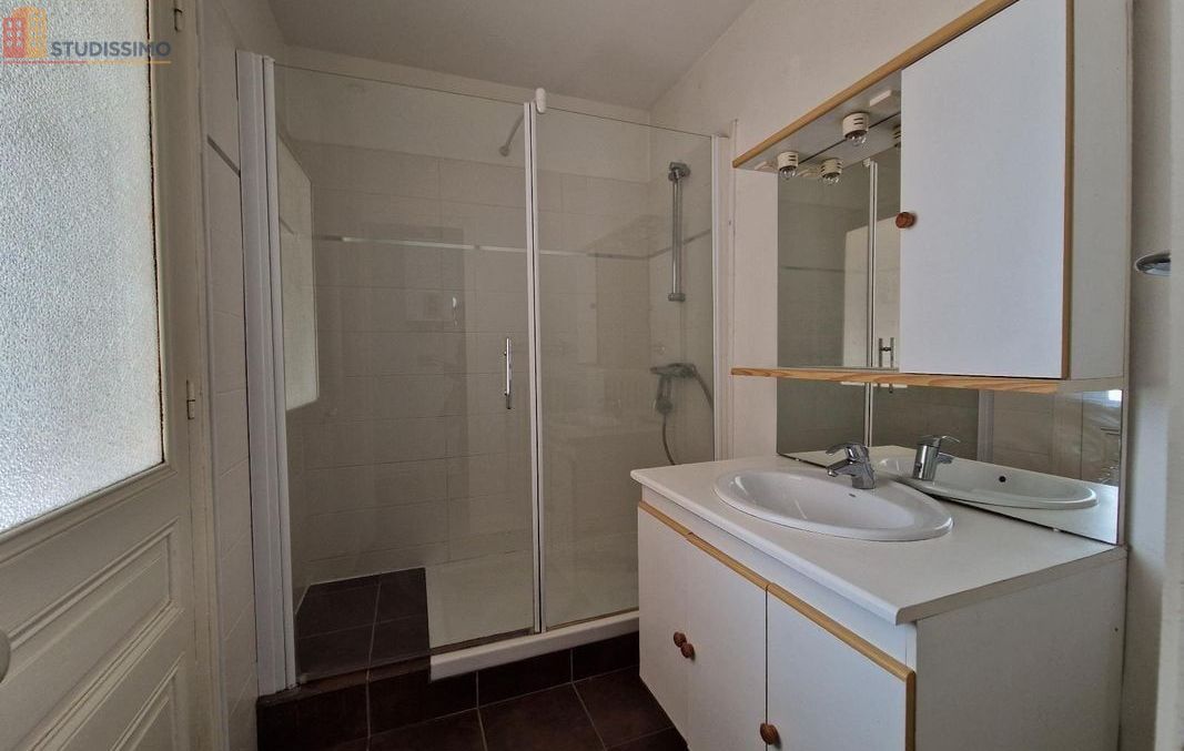 Studio 41m² Saint-Étienne 42000 - Photo 1