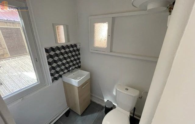 Studio meublé 23m² Saint-Étienne centre - Meublé, 1er étage - Photo 13