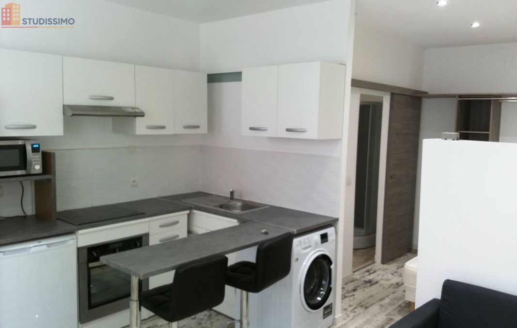 Studio meublé 21m² Saint-Étienne 42100 - Meublé, DPE D - Photo 2