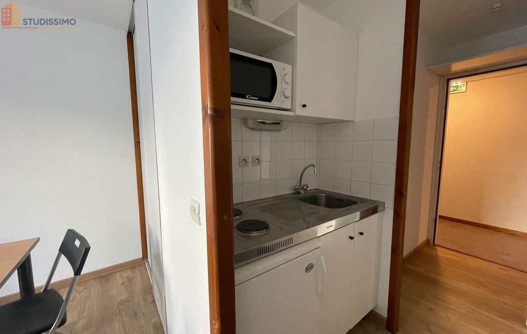 Studio meublé 19m² Saint-Étienne 42000 - Meublé, 3e étage - Photo 17