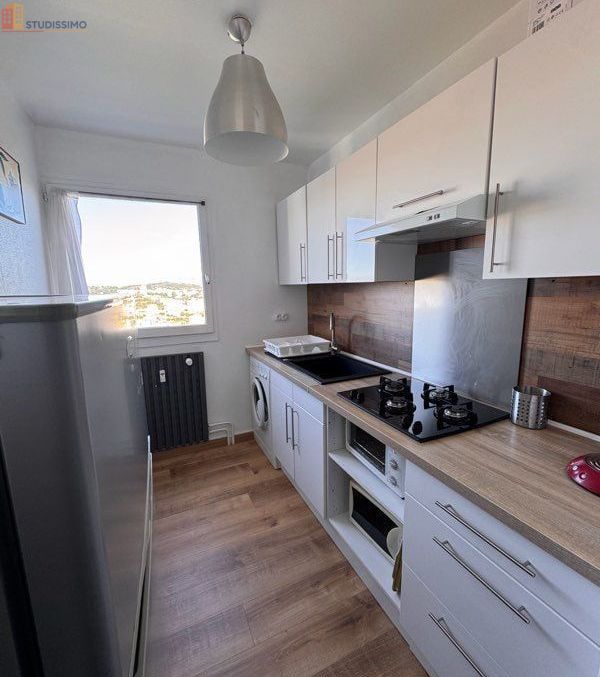 Studio meublé 36m² Saint-Étienne - Balcon, vue magnifique - Photo 18