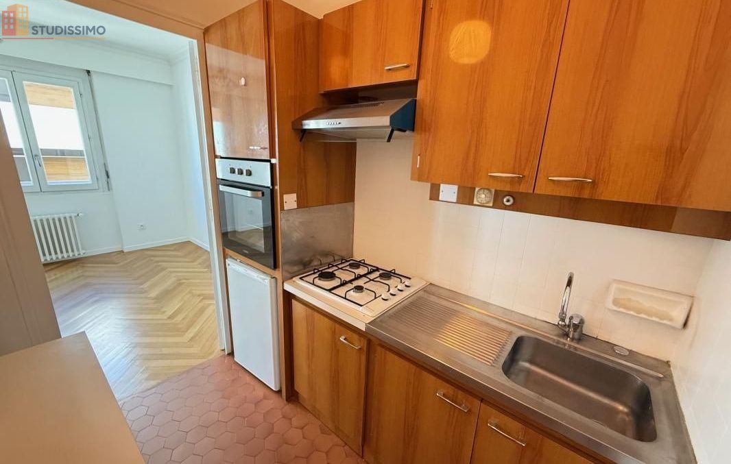 Studio 30m² Saint-Étienne 42000 - Étage 3, DPE D - Photo 24