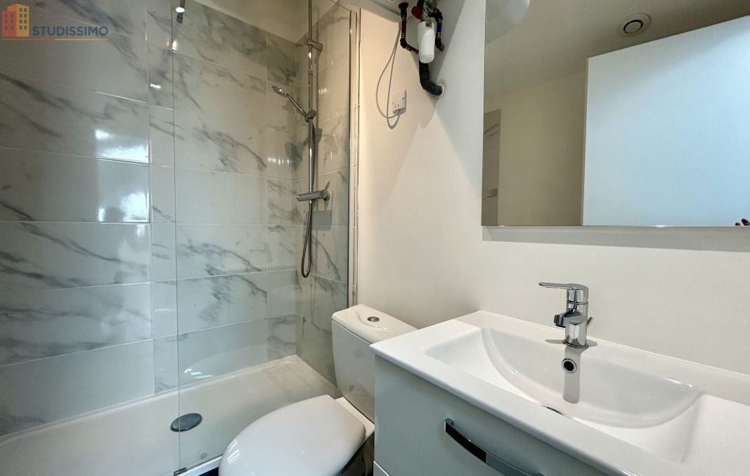 Studio meublé 18m² Saint-Étienne 42000 - Meublé, 2e étage - Photo 3