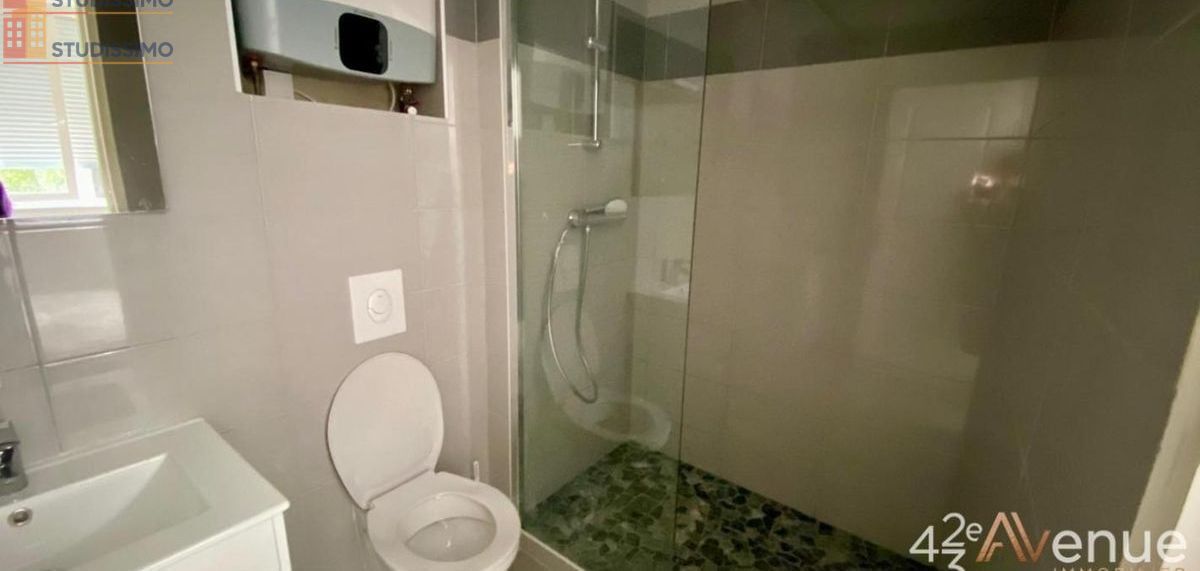 Studio meublé 23m² Saint-Étienne 42000 - Meublé, 1er étage - Photo 2