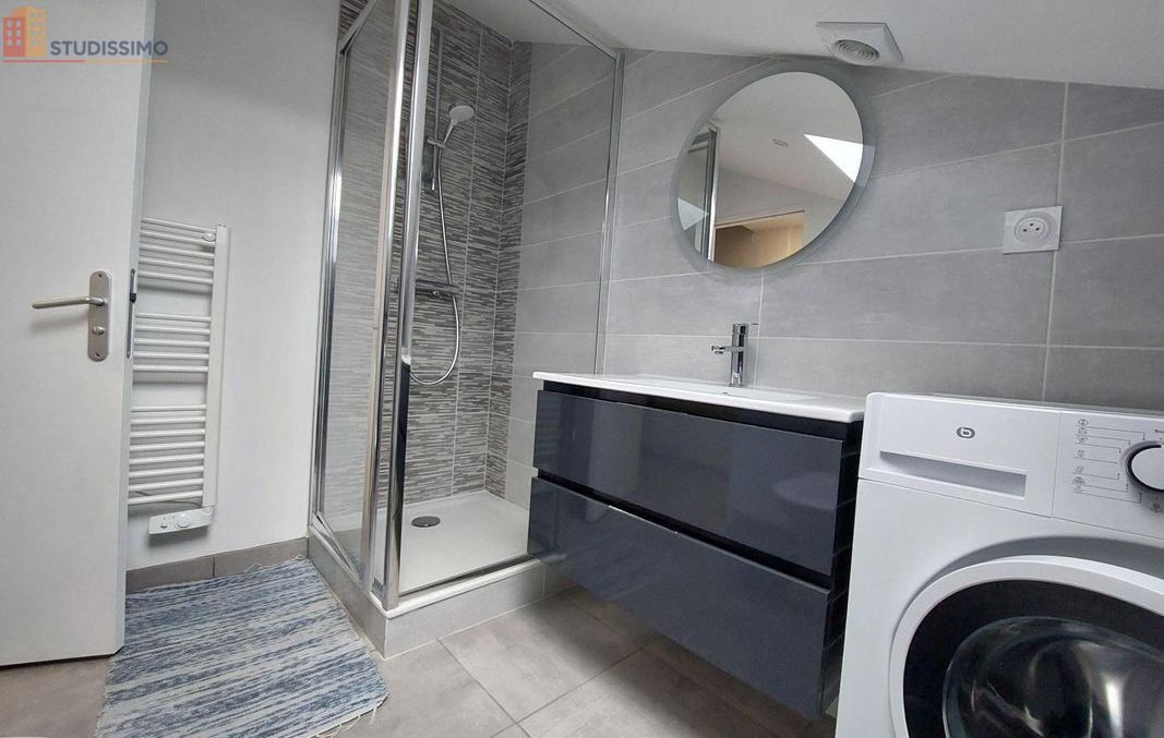 Studio 25m² Saint-Étienne 42000 - Étage élevé, DPE D - Photo 4