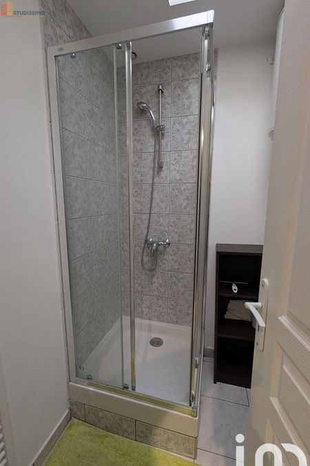 Studio meublé 20m² Saint-Étienne 42000 - Meublé, 3e étage - Photo 0