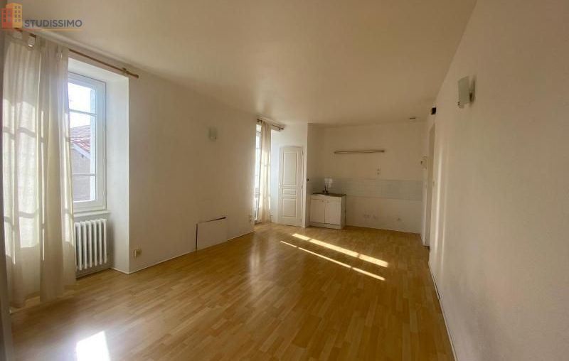 Studio 27m² Montbrison - Étage 2, DPE D - Photo 5