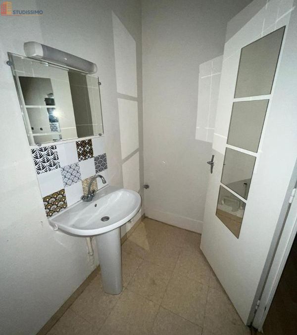 Studio 43m² Montbrison - DPE D, 2e étage - Photo 1