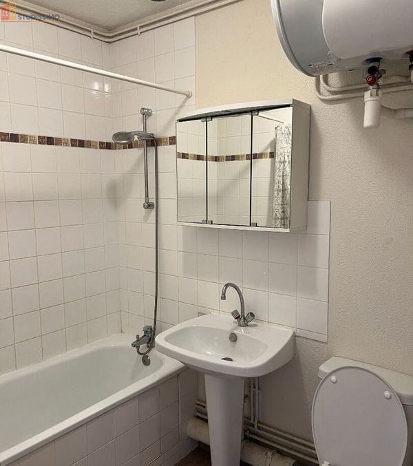 Studio 28m² Roanne 42300 - Photo 1
