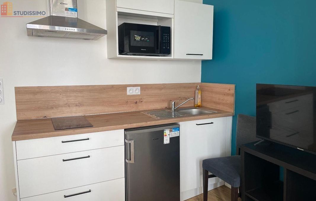 Studio 24m² Saint-Étienne - Lumineux, au 1er étage - Photo 2