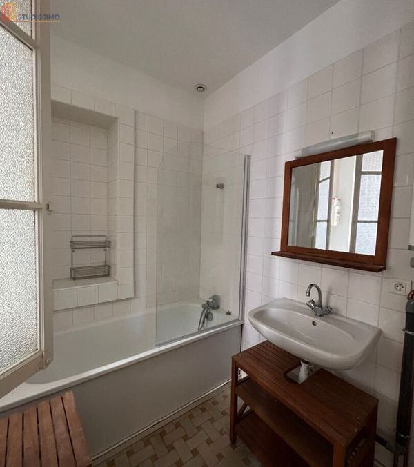 Studio 36m² Roanne 42300 - Meublé, DPE D - Photo 3
