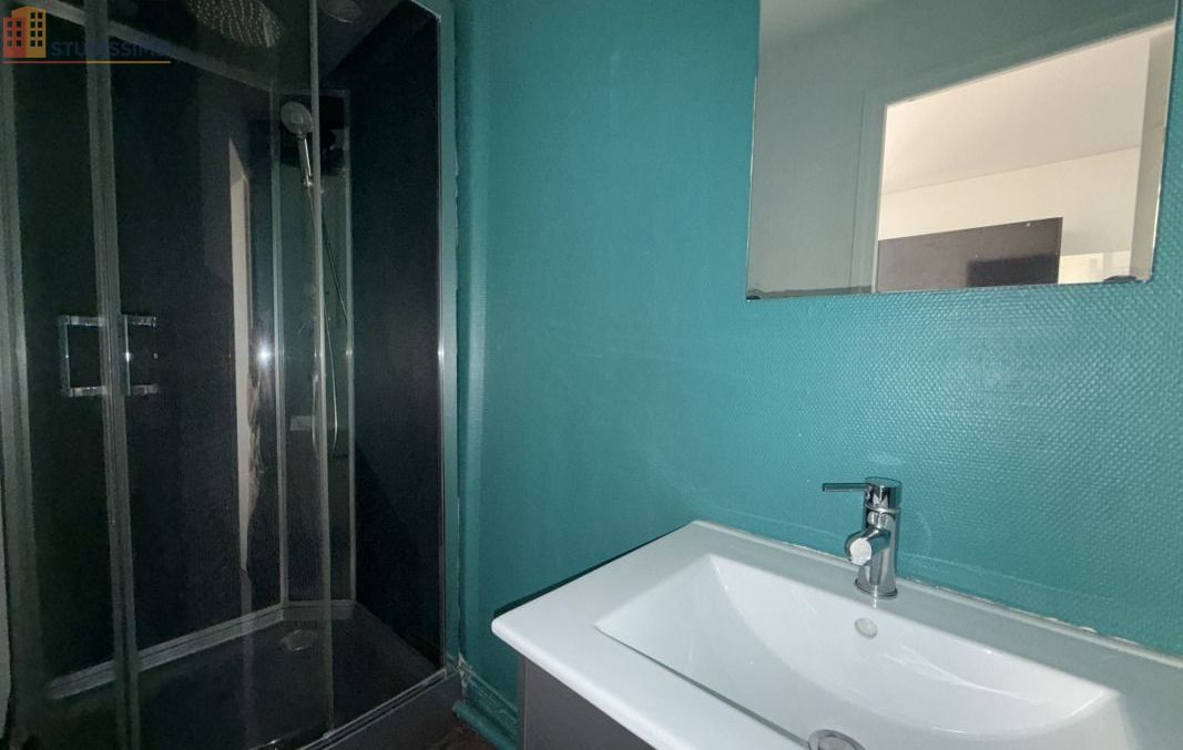 Studio meublé 26m² Saint-Étienne - Meublé, DPE D - Photo 28
