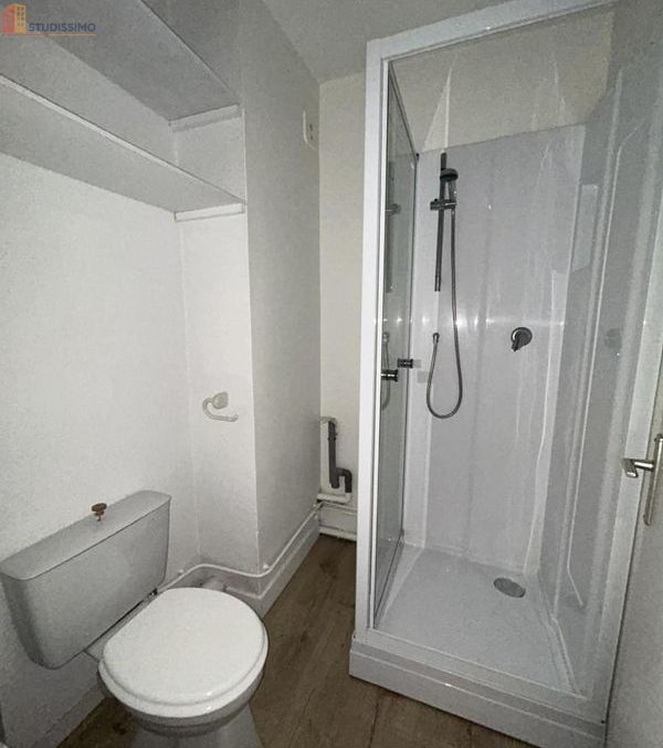 Studio 22m² Montbrison - Dernier étage, DPE C - Photo 4