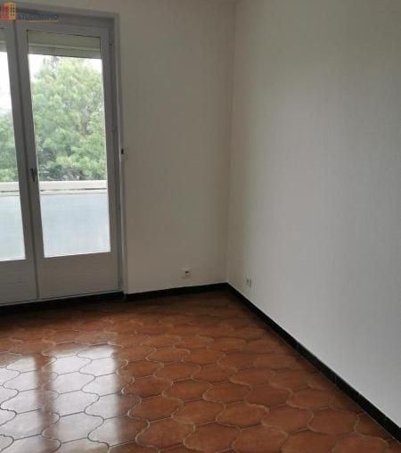 Studio 31m² Saint-Genest-Lerpt - Étage 2, DPE D - Photo 7