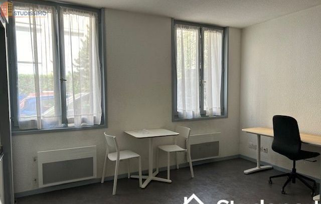 Studio 25m² Saint-Étienne - 1er étage, lumineux - Photo 4