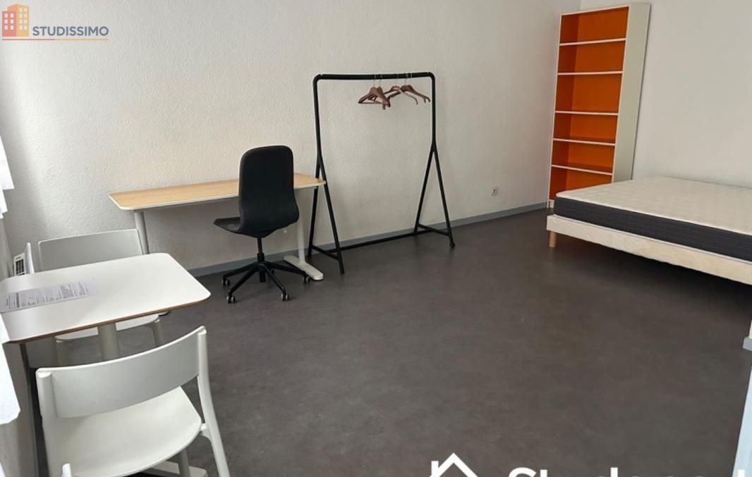 Studio 25m² Saint-Étienne - 1er étage, lumineux - Photo 3