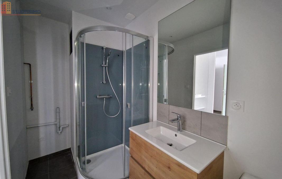 Studio 25m² Saint-Étienne 42000 - Photo 11