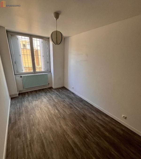 Studio 71m² Saint-Étienne 42100 - Photo 1