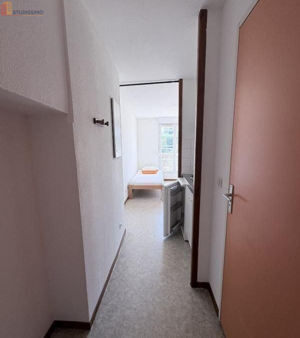 Studio meublé 18m² Saint-Étienne 42100 - Étage élevé, lumineux - Photo 6