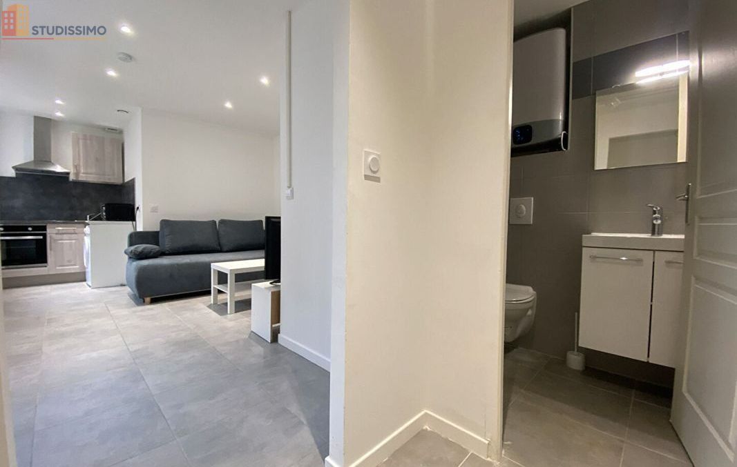 Studio meublé 20m² Saint-Étienne 42000 - Meublé, 1er étage - Photo 3