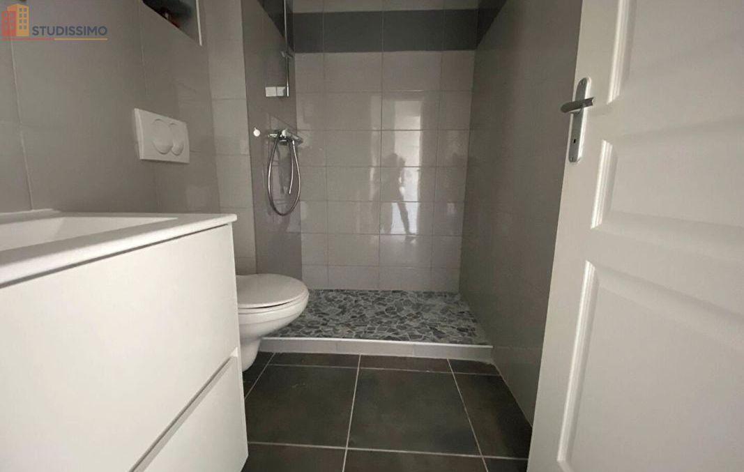 Studio meublé 20m² Saint-Étienne 42000 - Meublé, 1er étage - Photo 1
