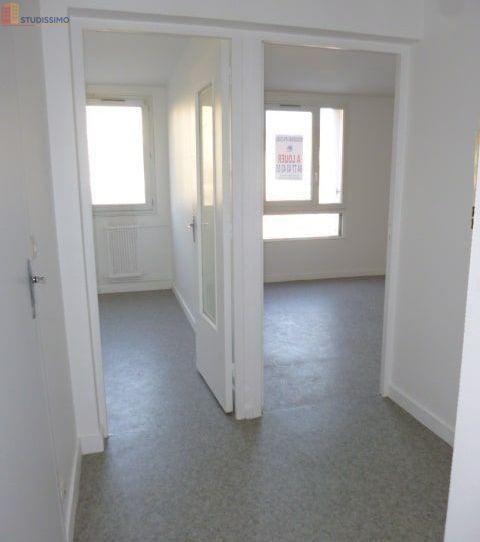 Studio 30m² Saint-Étienne 42000 - Étage 2 - Photo 6