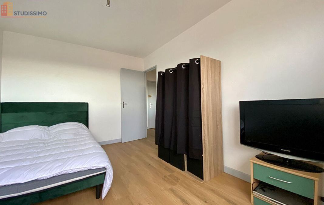 Studio meublé 30m² Roanne 42300 - En dernier étage, lumineux - Photo 2