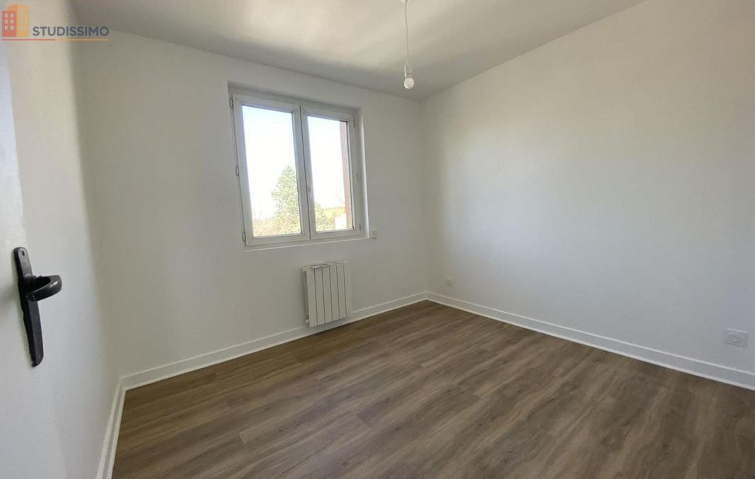 Studio 29m² Montbrison - 2e étage, DPE D - Photo 8