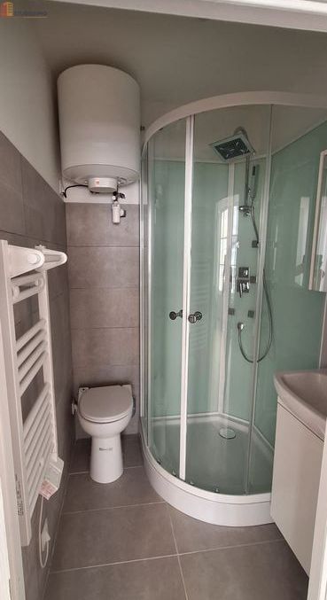 Studio meublé 28m² Saint-Étienne - Meublé, 2e étage - Photo 2