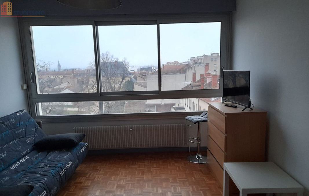Studio meublé 31m² Roanne 42300 - Lumineux, étage élevé - Photo 2