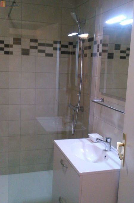 Studio meublé 31m² Roanne 42300 - Lumineux, étage élevé - Photo 1