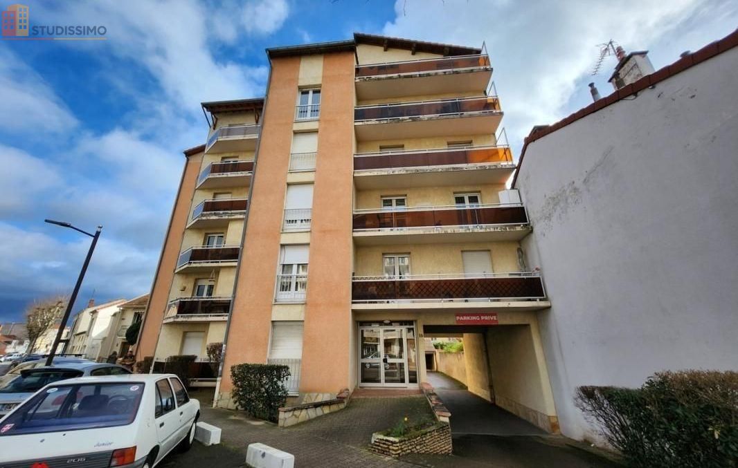 Studio 25m² Roanne - Copro DPE C - Photo 0