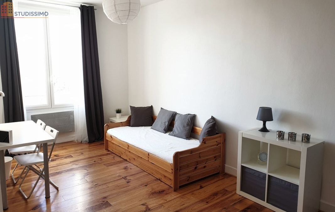 Studio meublé 24m² Saint-Étienne - Lumineux, pour étudiant - Photo 10