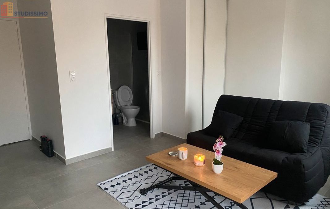 Studio meublé 23m² Saint-Étienne 42000 - Meublé, DPE C - Photo 2