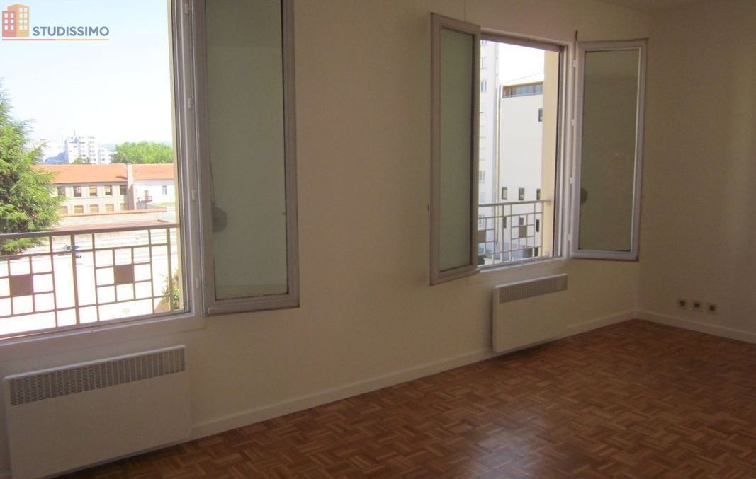 Studio 30m² Saint-Étienne 42100 - Lumineux - Photo 16