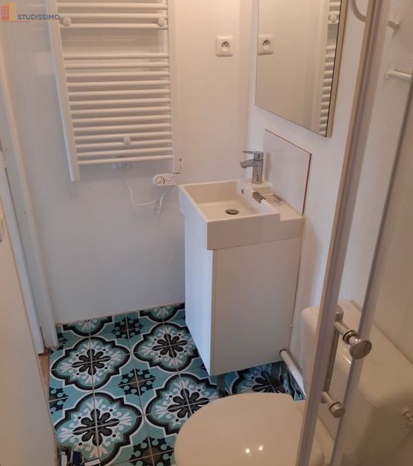 Studio 23m² Saint-Étienne centre - Lumineux, meublé - Photo 1