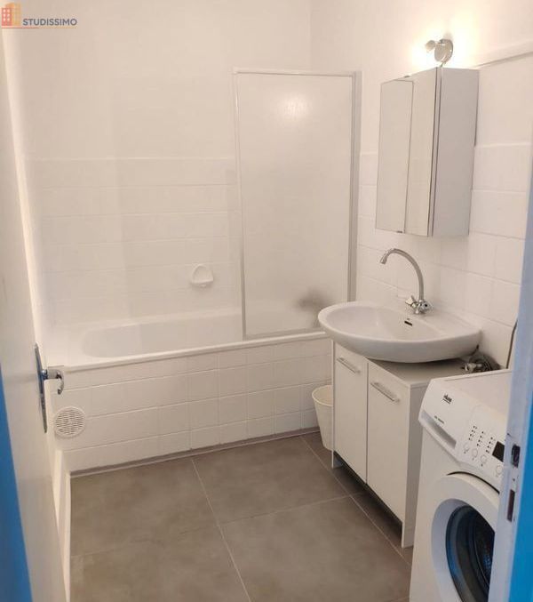 Studio meublé 43m² Saint-Étienne centre - Lumineux, 4e étage - Photo 1