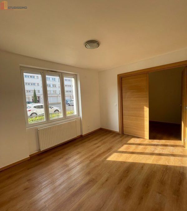 Studio 45m² Roanne - Sans caractéristique précisë - Photo 1