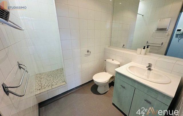 Studio 19m² Saint-Étienne 42000 - Meublé, étage élevé - Photo 3
