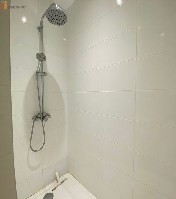 Studio 23m² Saint-Étienne 42000 - Meublé, 2e étage - Photo 2